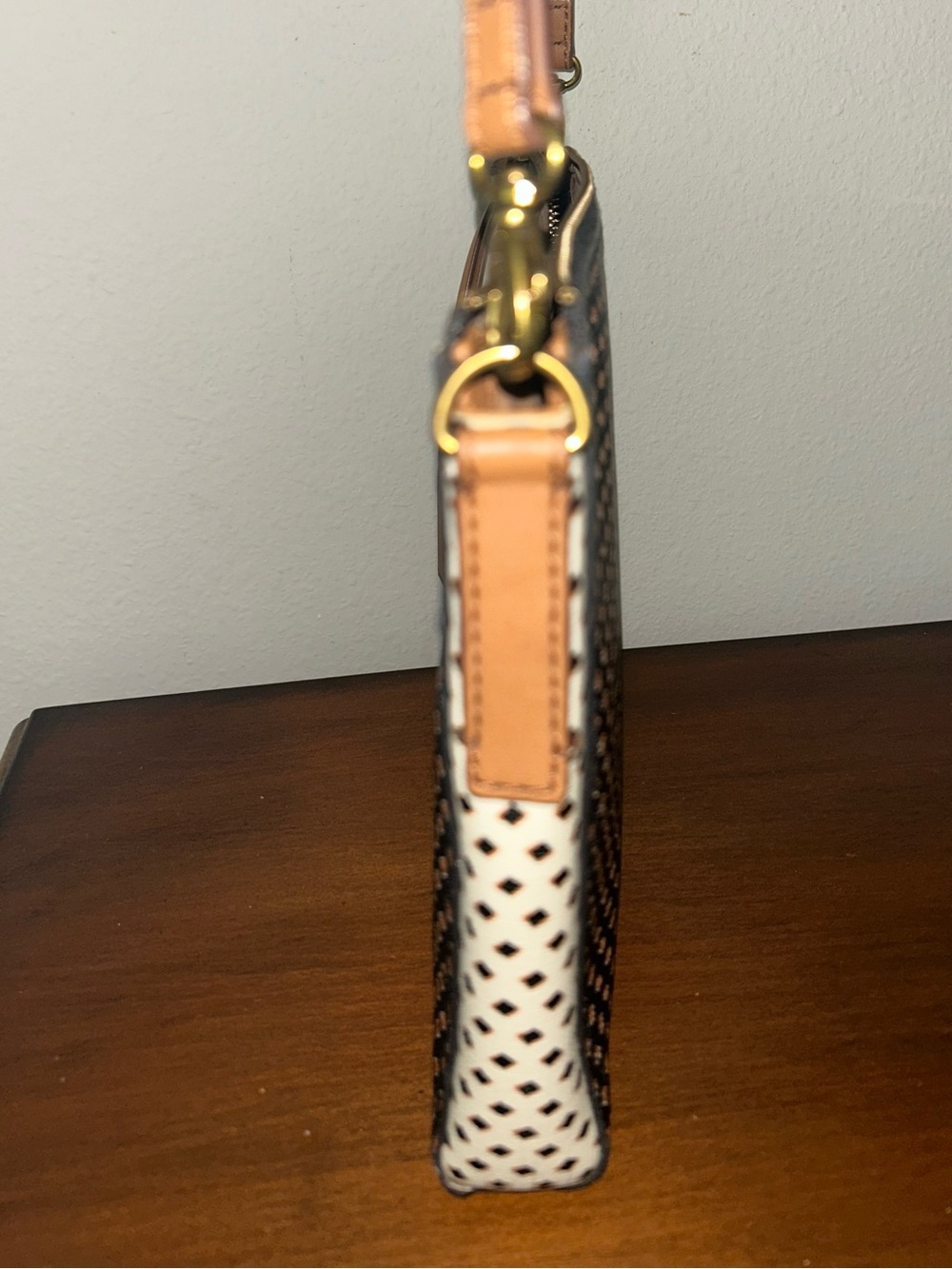 Fossil Crossbody with Tan Diamond Pattern - Picture 9 of 9